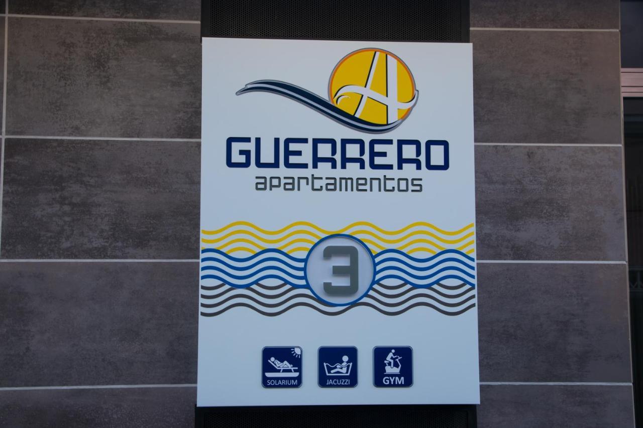 Apartamentos Guerrero 3 Torre Del Mar Exterior photo